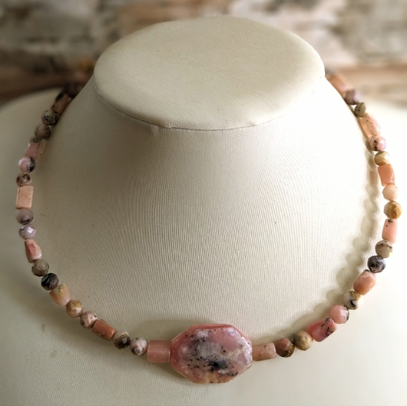 Natural Peruvian Pink Opal Beaded Necklace with Pink Opal Centerpiece - Picture 7 of 11